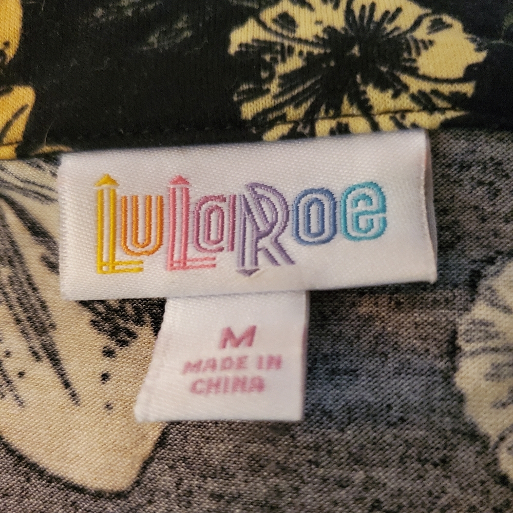 LuLaRoe Black w/ Yellow Floral Charlie Button Down Blouse - Picture 6 of 10